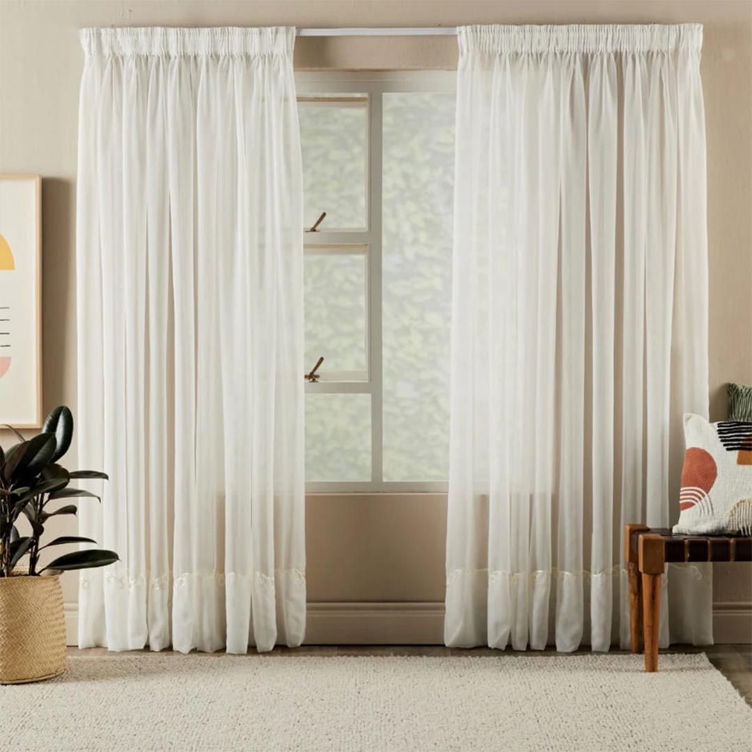 Ribbon Voile 290cm x 250 Cream