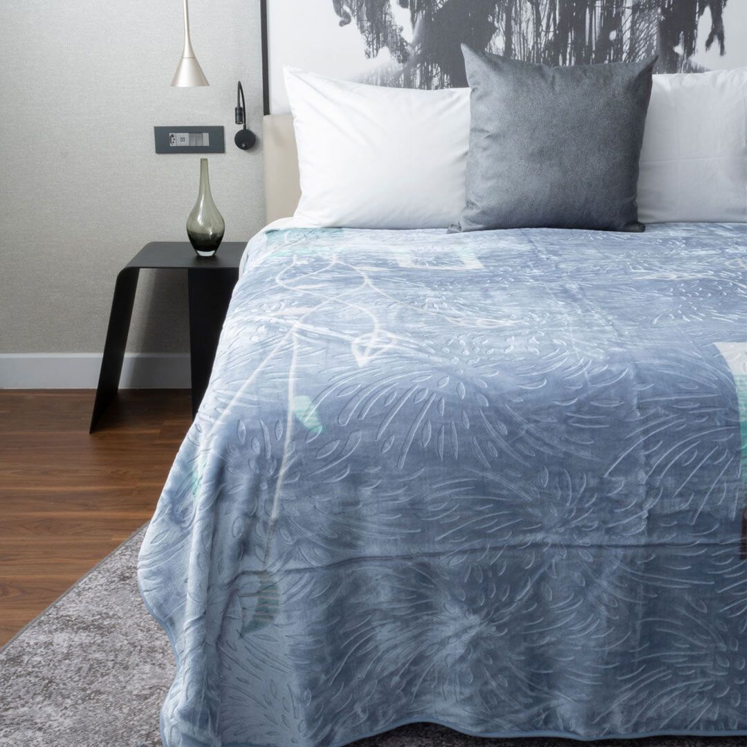 Double Bed Warm Blanket