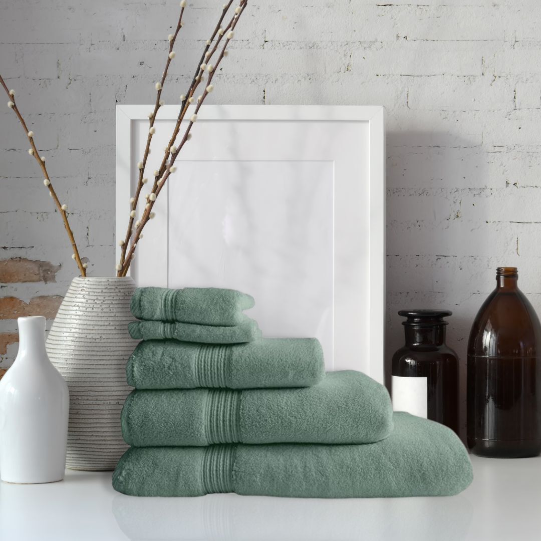 Colibri Imperial Hand Towel 50x90cm AquaMarine - Image 1