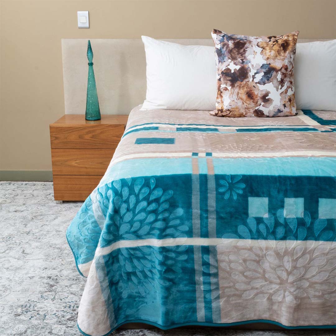 Casa Blanket Mink 1Ply - Turquoise And Cream