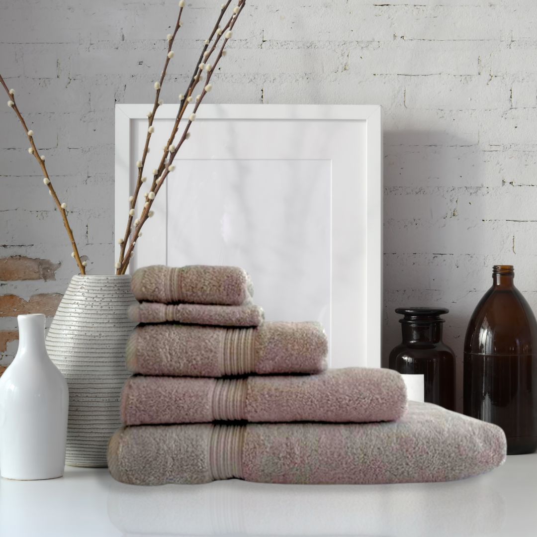 LN06230-9_1.jpg Colibri Imperial Guest Towel 30cmx50cm Stucco - Image 1